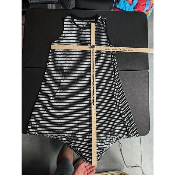 Time And Tru Women's Sleeveless Knit Stiped Black and White Dress W/pockets Size - Picture 4 of 4